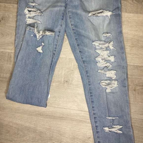 American Eagle Jeans - Picture 2 of 3
